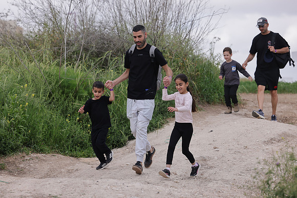 runi_Gilad_ 250404_386