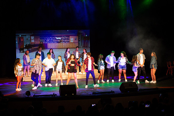 TF_LR-Glee-290621-0077
