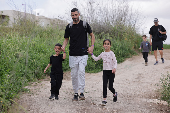 runi_Gilad_ 250404_388