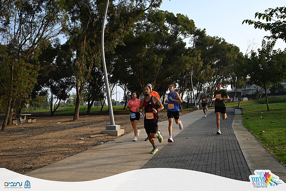 EY_nhmr25-0948