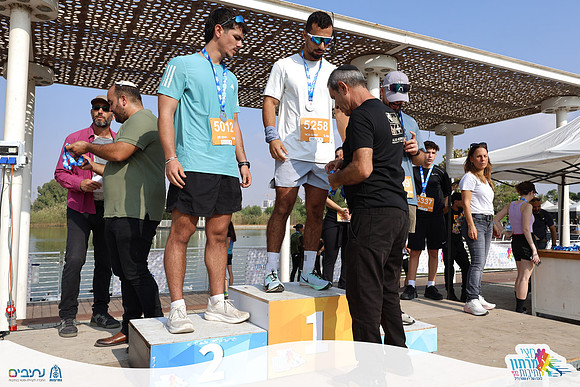 TF_nhmr25-1864