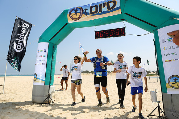 Desert 2 Sea 2017
