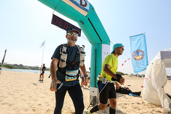 Desert 2 Sea 2017