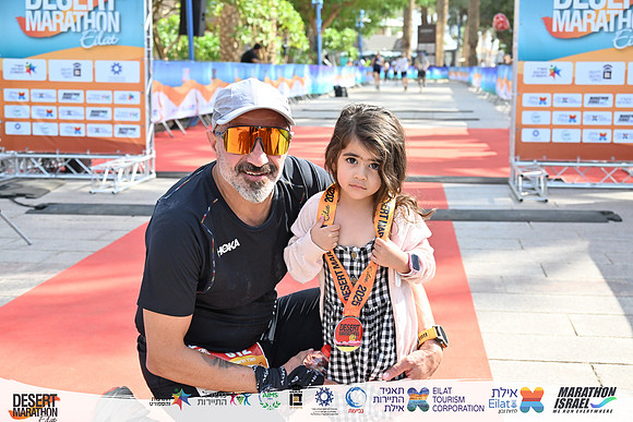 YBI_EDR25-09844