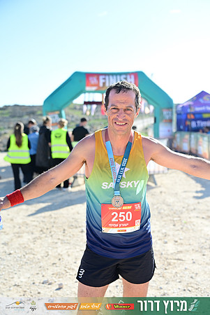 ES-Dror_Run-25-1447