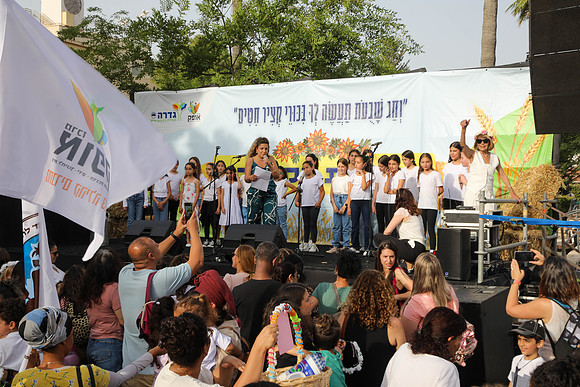 TFeder_G_shavuot_23-0451