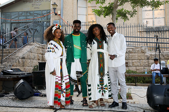 TFeder_G_shavuot_23-1075