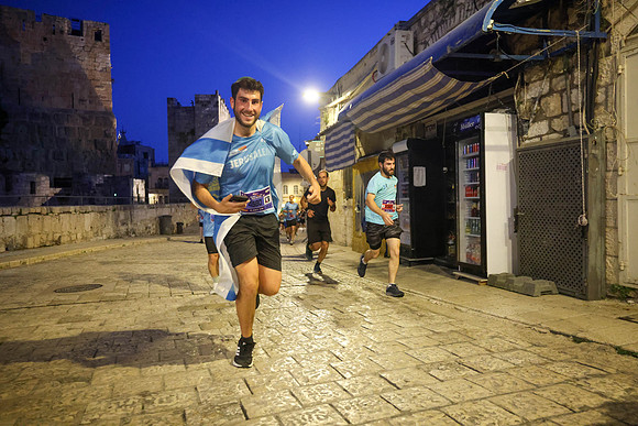 Ronen_Topelberg-jrm26-B-011
