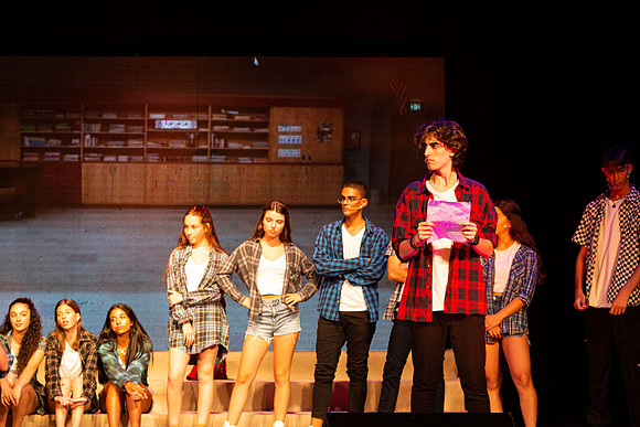 TF_LR-Glee-290621-0070