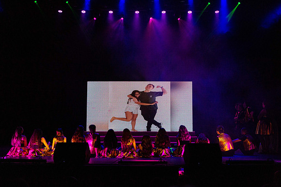 TF_LR-Glee-290621-0483