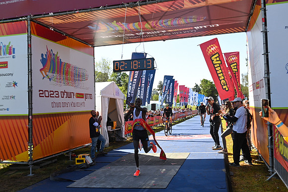 63E5B482-0415-4551-8F5B-EACF7D68404F omri gutman