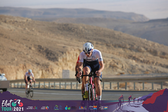 RT_tour21-r_102