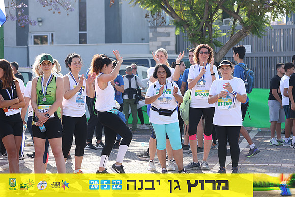 DH_gyr22-1264