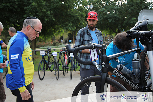 TF_awol22_0011