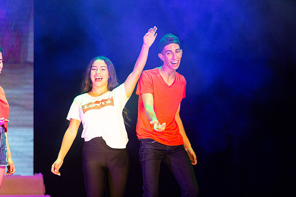 TF_LR-Glee-290621-0141
