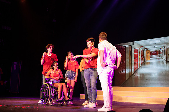 TF_LR-Glee-290621-0167