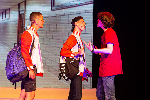 TF_LR-Glee-290621-0135