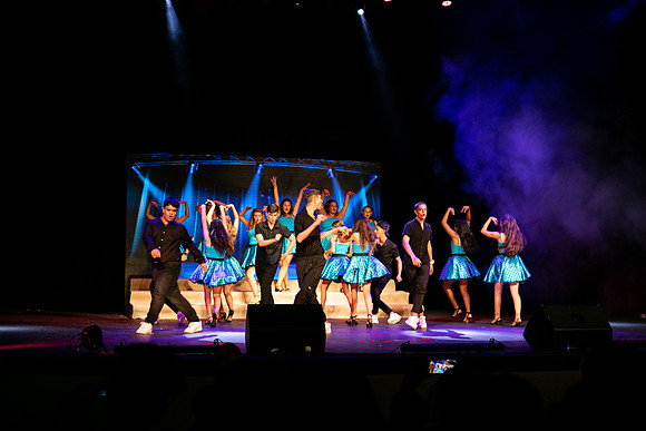 TF_LR-Glee-290621-0088