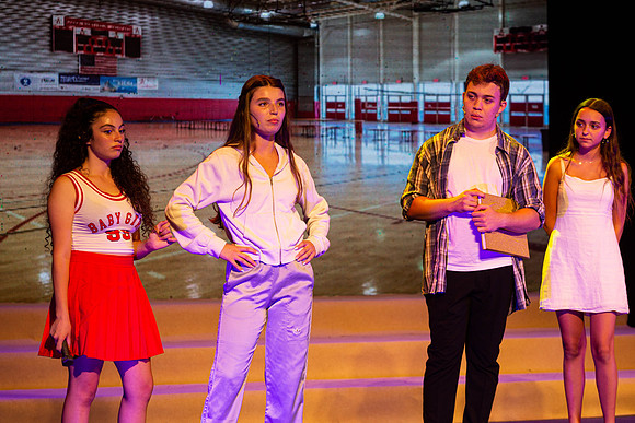 TF_LR-Glee-290621-0109