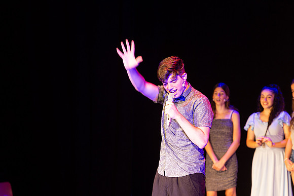 TF_LR-Glee-290621-0051