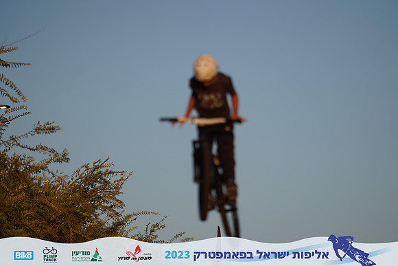 EK_ptilc23-0353