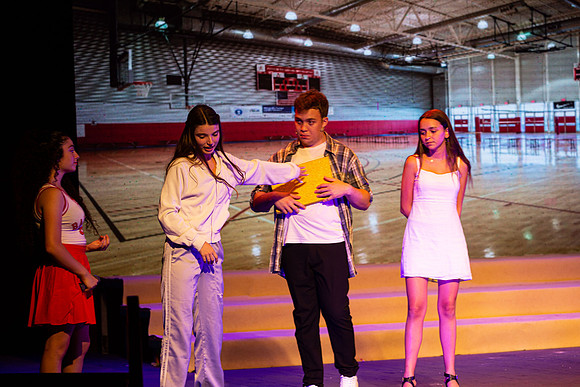 TF_LR-Glee-290621-0106