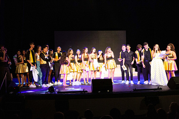 TF_LR-Glee-290621-0598