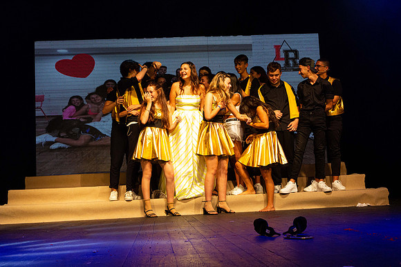 TF_LR-Glee-290621-0527