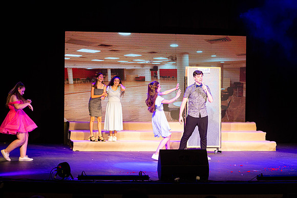 TF_LR-Glee-290621-0050