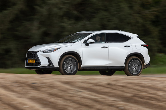 TF_Lexus-nx450h+-285