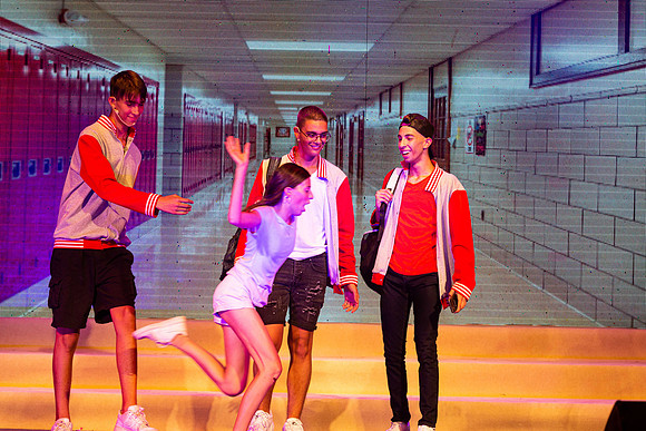 TF_LR-Glee-290621-0131