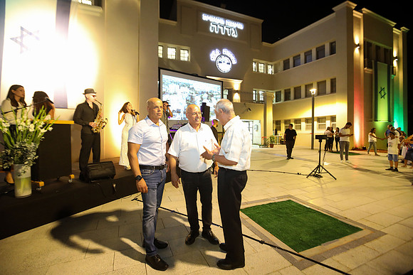 TFeder_nyt-200922-278