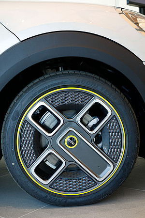 TF_mini_cooper-se-0547