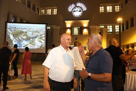 TFeder_nyt-200922-189