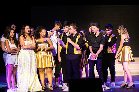 TF_LR-Glee-290621-0578