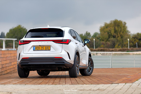 TF_Lexus-nx450h-153