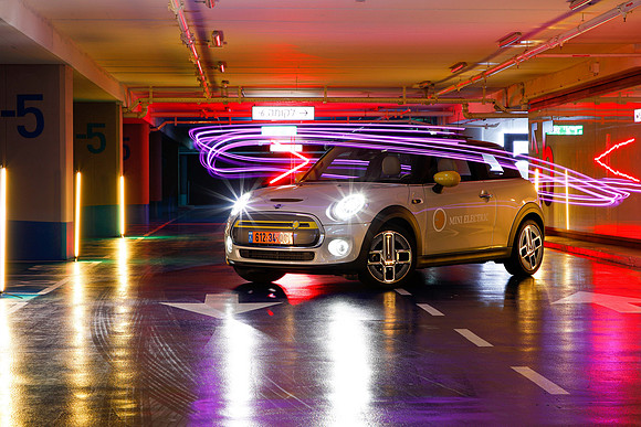 TF_mini_cooper-se-0898
