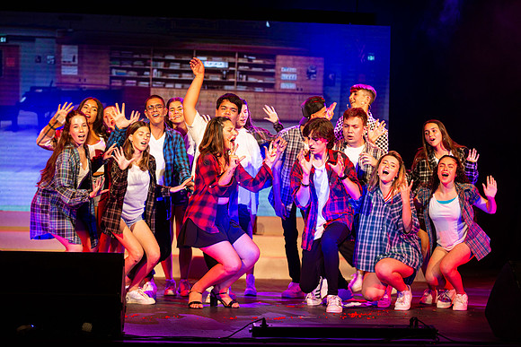 TF_LR-Glee-290621-0079