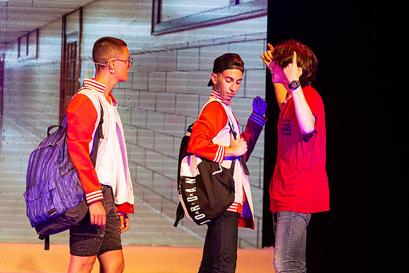 TF_LR-Glee-290621-0136