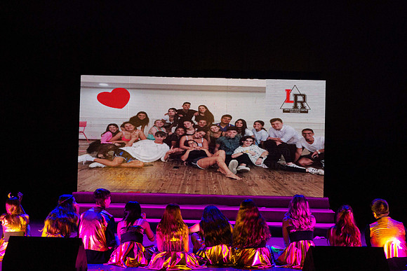TF_LR-Glee-290621-0517