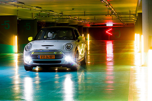 TF_mini_cooper-se-1112-HDR