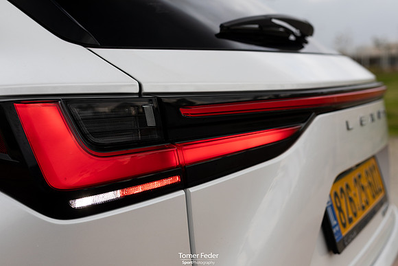 TF_Lexus-nx450h-177