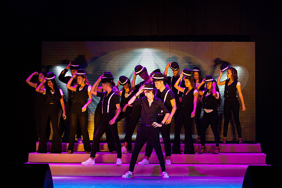 TF_LR-Glee-290621-0186