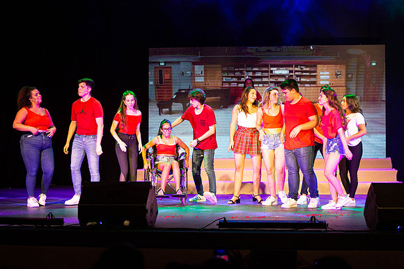 TF_LR-Glee-290621-0148