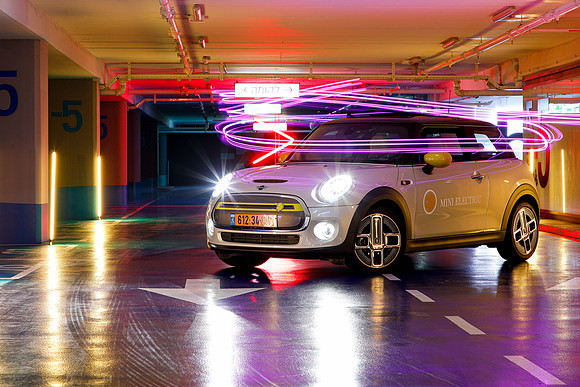 TF_mini_cooper-se-0900