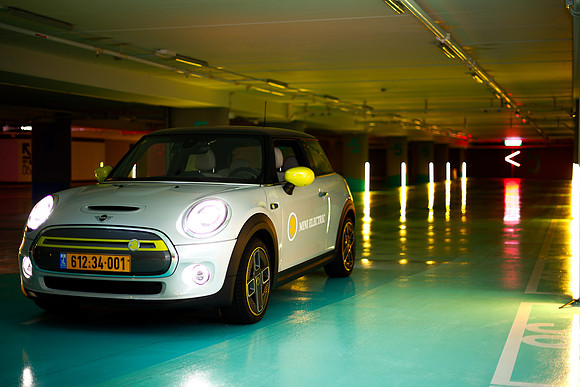 TF_mini_cooper-se-1141