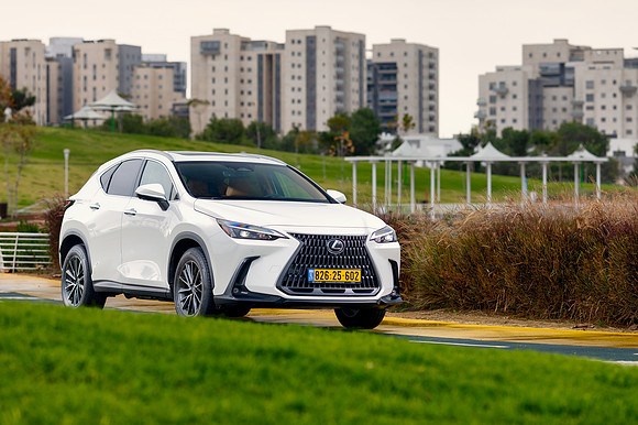 TF_Lexus-nx450h+-004-e2