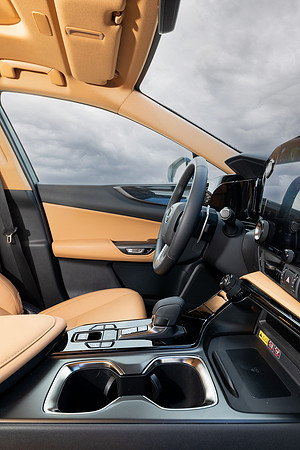 TF_Lexus-nx450h+-231