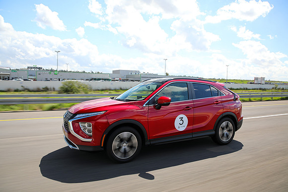 TF_eclipse-cross-0423