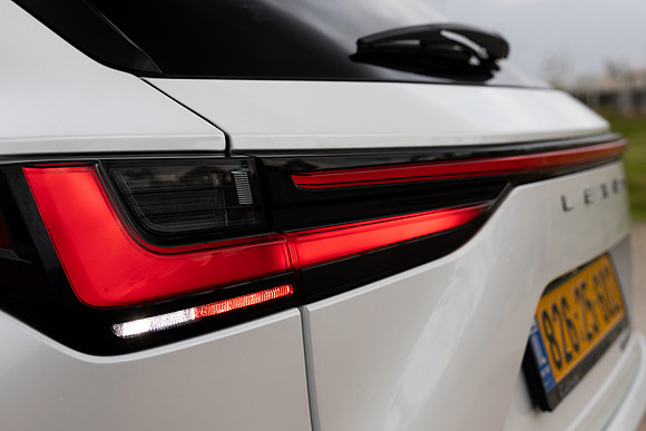 TF_Lexus-nx450h+-177